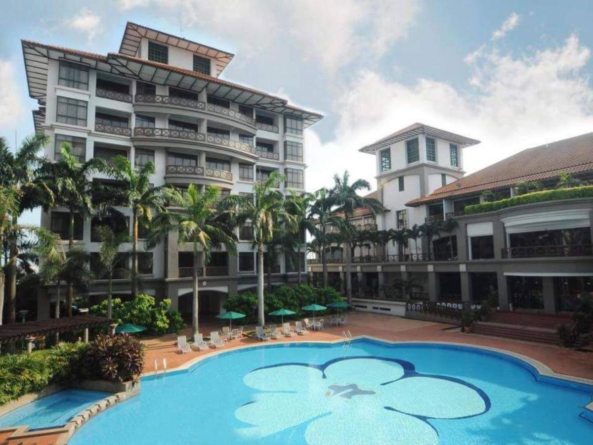 Meera Mahkota Hotel Melaka Esterno foto